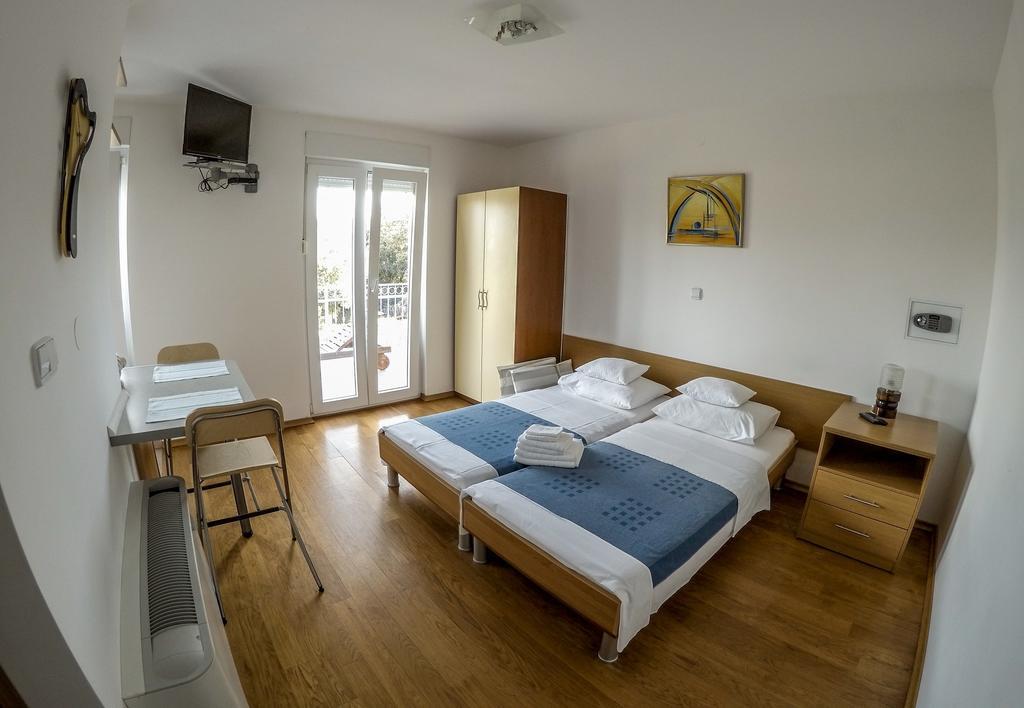 Apartments Car Kampor Pokój zdjęcie
