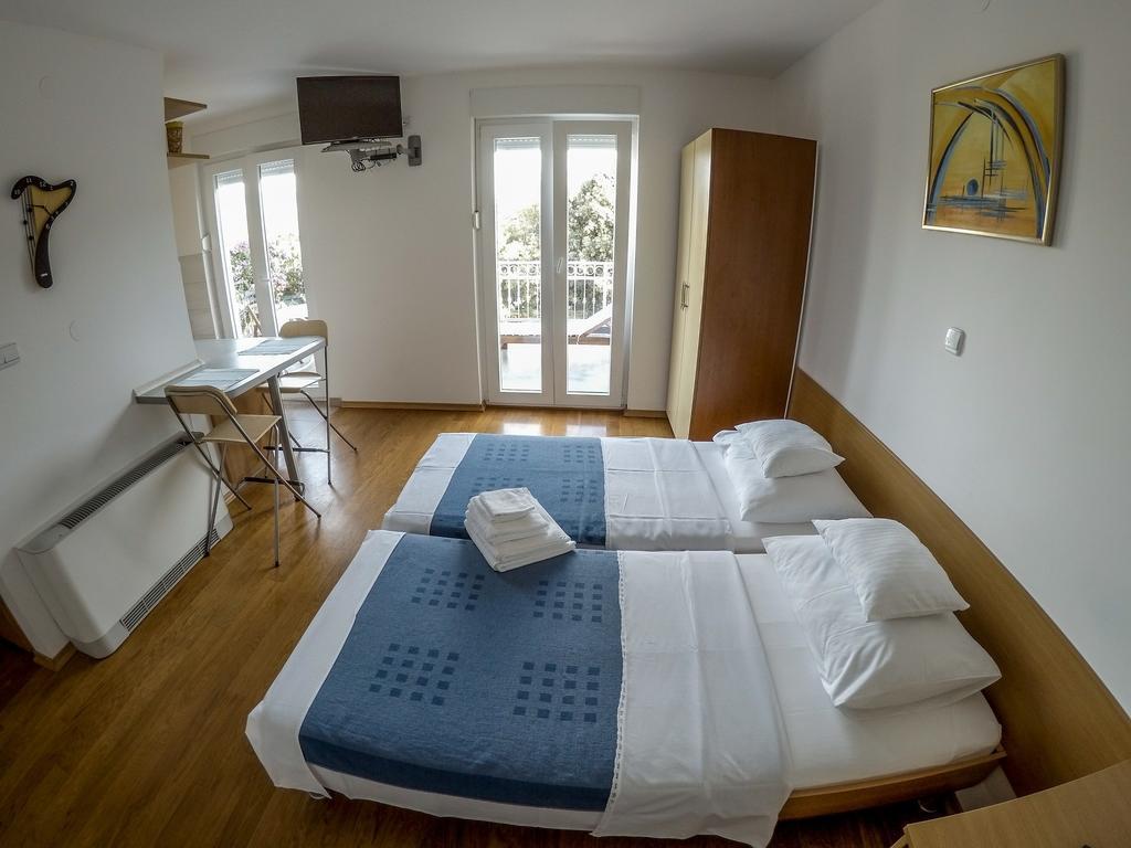 Apartments Car Kampor Pokój zdjęcie