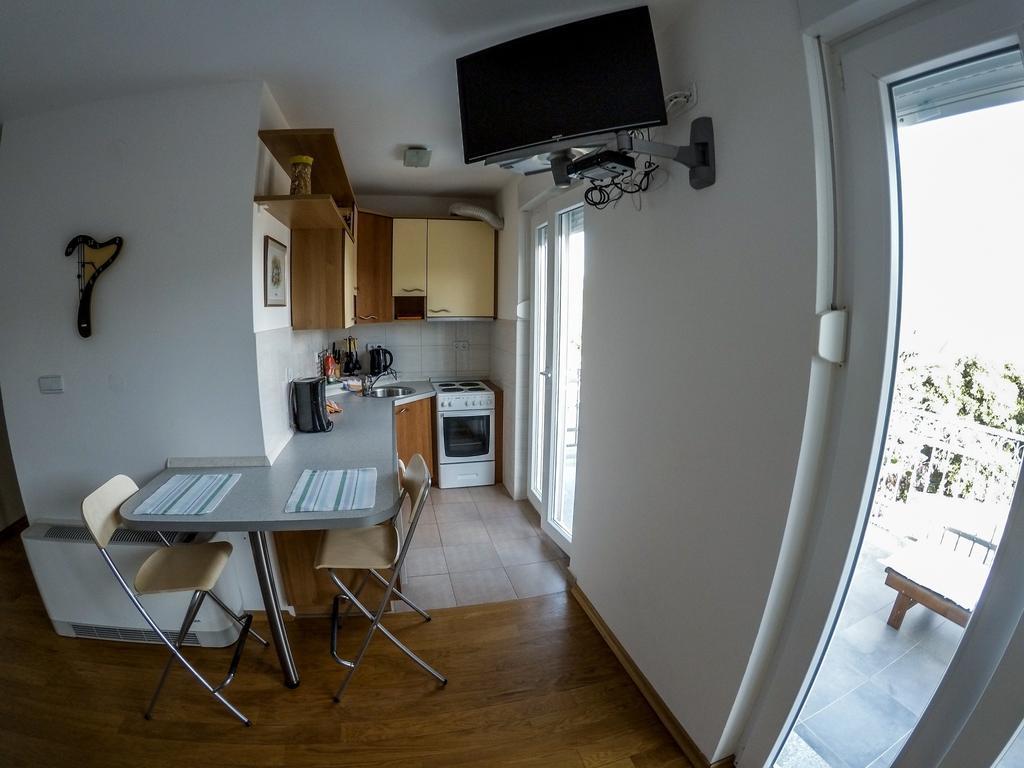 Apartments Car Kampor Pokój zdjęcie